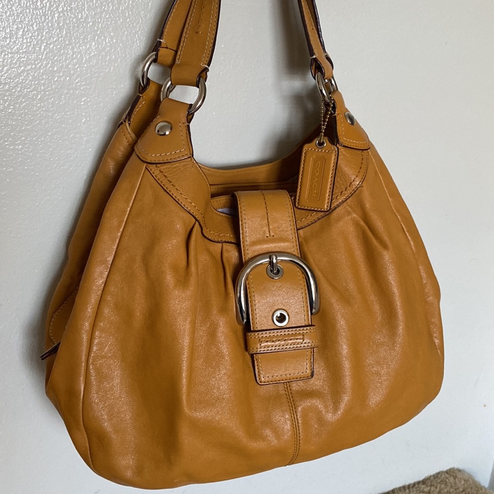 COACH YELLOW HONEY MUSTARD LEATHER HOBO BAG WITH SILVER BUCKLE D1069-F15075 - Picture 2 of 16